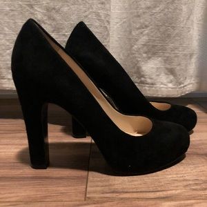Size 6 block heeled pumps